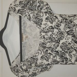 Self Esteem Black and White Floral Scoop-Neck Top